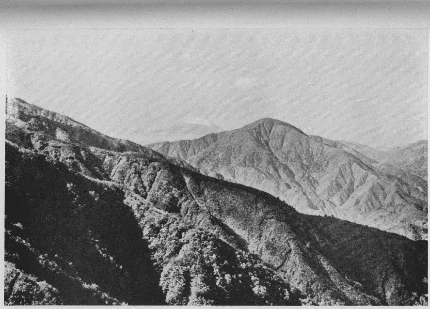 「大群山と富士山（焼山より）」のキャプション付きの写真